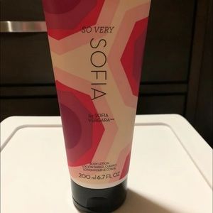 So Very Sofia body lotion